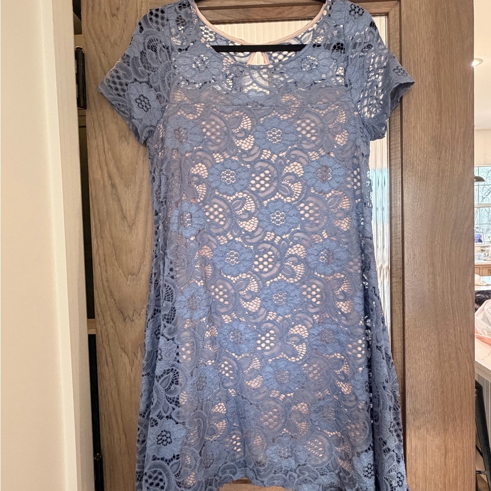 Signature by Robbie Bee cream and blue dress